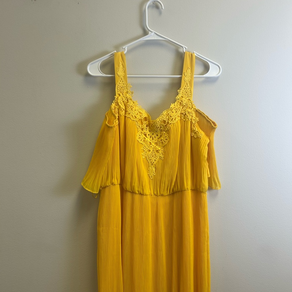 SLNY Yellow Maxi Dress